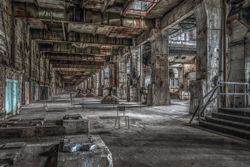 Halle in verlassener Fabrik irgendwo in Deutschland von Gerben van Buiten
