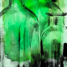 Digitaal schilderij, flessen in groene tinten. van Ellen Driesse