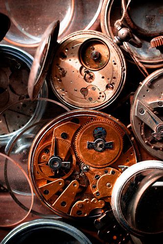 inside of old watches