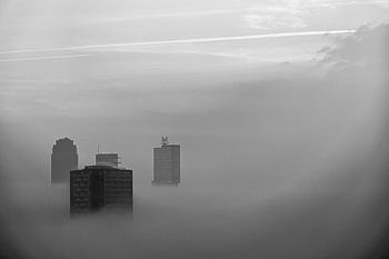 Rotterdam : un ciel brumeux