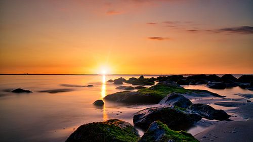 Coucher de soleil sur le rocher Katwijk aan Zee