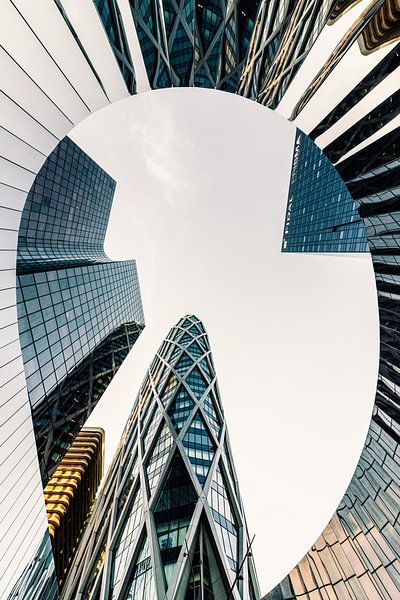Tour CBX in La Defense, Paris by Mitchell van Eijk