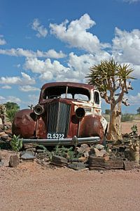 Oldtimer in the Namib Desert van ManSch