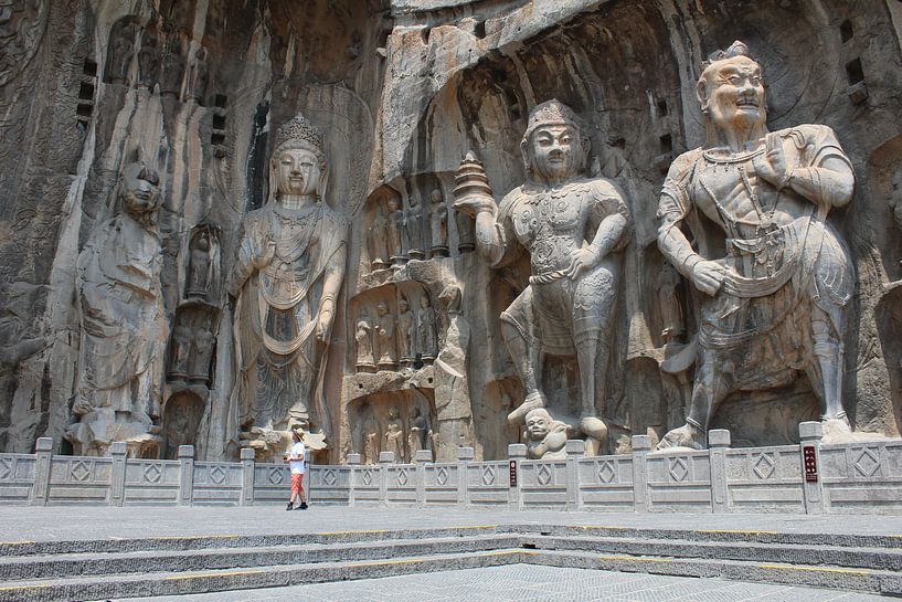 Longmen grotten  China by Berg Photostore