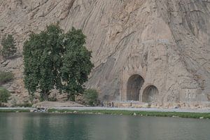 Taq-e-Bustan