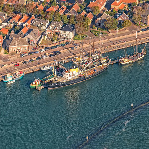 Zeesleepboot Holland aan de steiger van Roel Ovinge