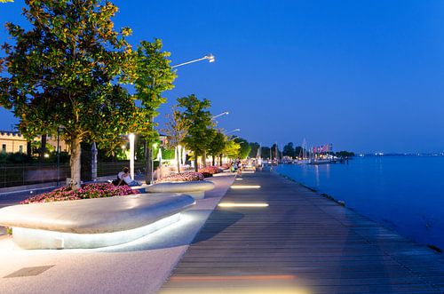Uitzicht over de Pier in Bardolino, IT