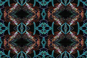 Abstract geometrisch patroon blauw oranje zwart van Maud De Vries