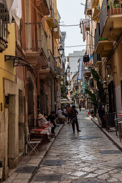 narrow streets by Alex Neumayer