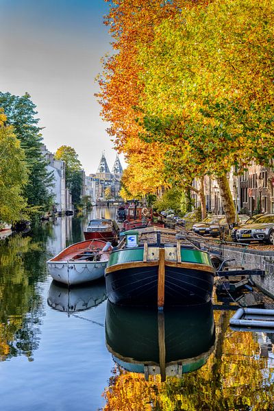 Lijnbaansgracht Amsterdam in autumn. by Don Fonzarelli