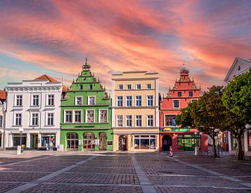 Marktplatz in Güstrow an der Mecklenburgischen Seenplatte von Animaflora PicsStock