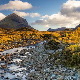 Herbstlandschaft auf der Isle of Skye von Daniela Beyer