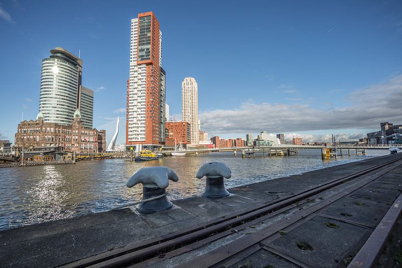 Kop van Zuid met zich op de Rijnhaven Rotterdam by René Brand