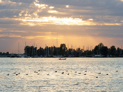 Bateau en caoutchouc à Monnickendam