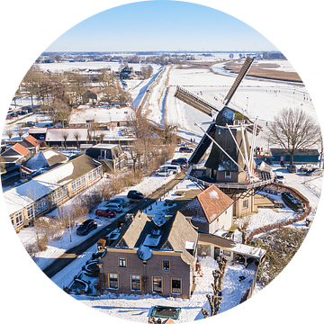 Molen in wintersfeer van Ton Valk