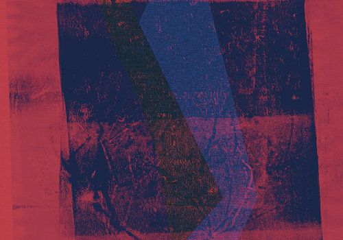 Abstracte vormen in blauw, rood en zwart.