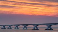 Sonnenaufgang an der Zeelandbrug-Brücke, Zeeland, Niederlande von Henk Meijer Photography Miniaturansicht