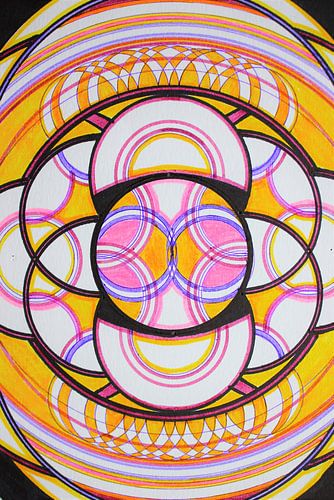 Geometrische variatie op de hexagram in geel roze en zwart 