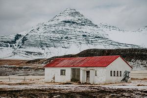 Das verlassene Dorf Dalsmynni in Island ll (ohne Schild) von Jordy Brada
