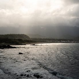 Storm is onderweg naar de oostkust van Taiwan van Mickéle Godderis