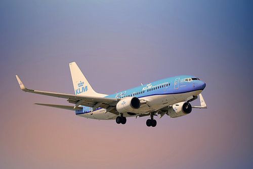 KLM Boeing 737-700, registration number PH BGK. Name Fulmar