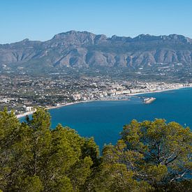Vue sur Altea et la Sierra de Bernia sur Adriana Mueller
