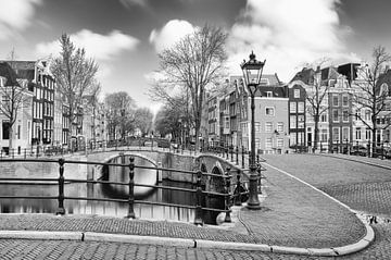 Keizersgracht and Reguliersgracht by Tony Buijse