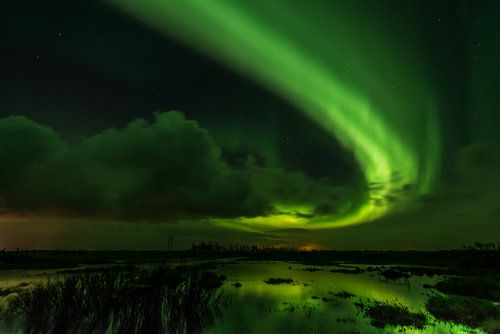 Aurora Borealis reflecteerd in een ven