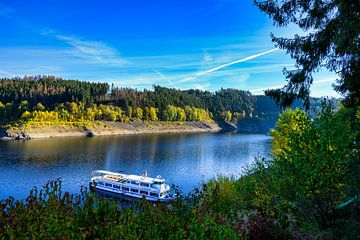 Okertalsperre-stuwdam bij Altenau in het Harzgebergte in het district Goslar, Duitsland van Andreas Völkel