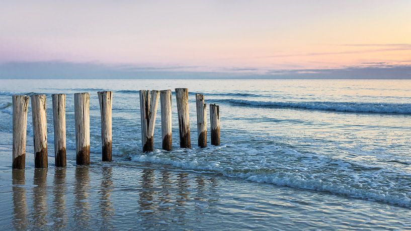 Breakwater on Ameland 2, Netherlands by Adelheid Smitt