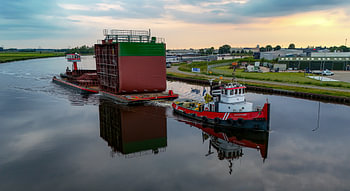 Sleepboot Waterpoort en scheepssectie.