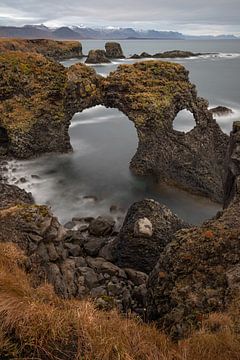 Icelandic rock (Gatklettur) vertical by Albert Mendelewski