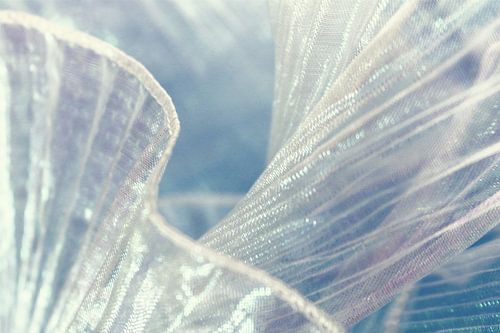 Glinsterende plooien - lichtheid in textuur en licht