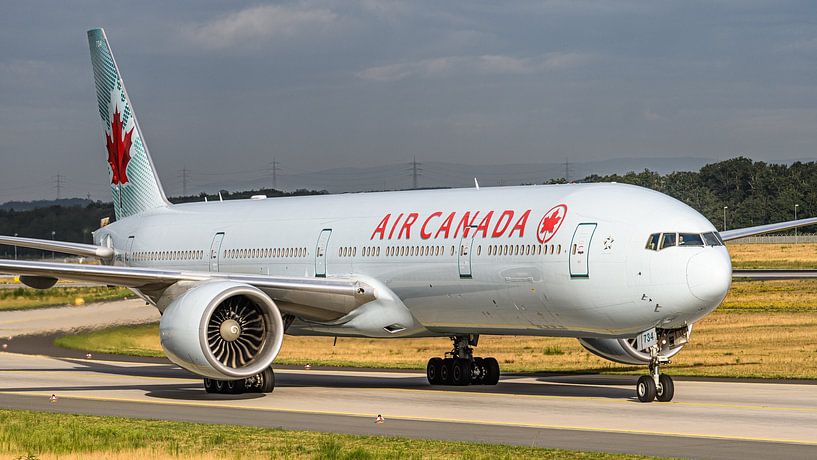Air Canada Boeing 777-300 Passagierflugzeug. von Jaap van den Berg
