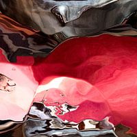 Roter Edelstein im Felsen
