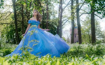 Een Ella Cosplay van Xenia Blair