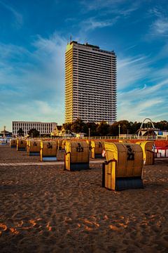 Hotel am Strand von Thomas Riess