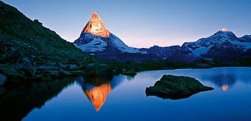 Matterhorn en Riffelsee, Zwitserland van Hans-Peter Merten