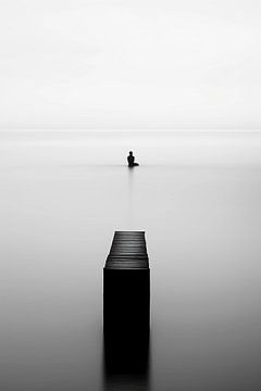 Lonely in the sea by haroulita