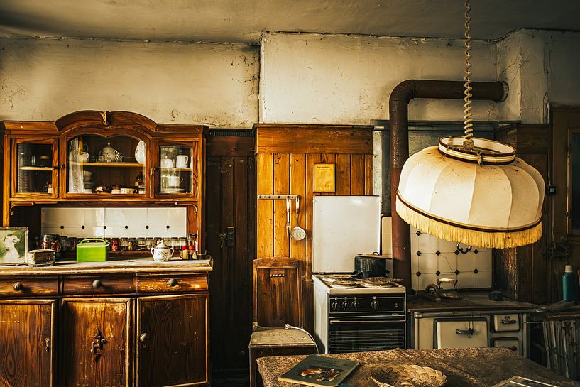 Cuisine vintage abandonnée par Infinite Decay