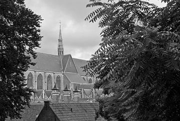 Hooglandse church in Leiden in black and white