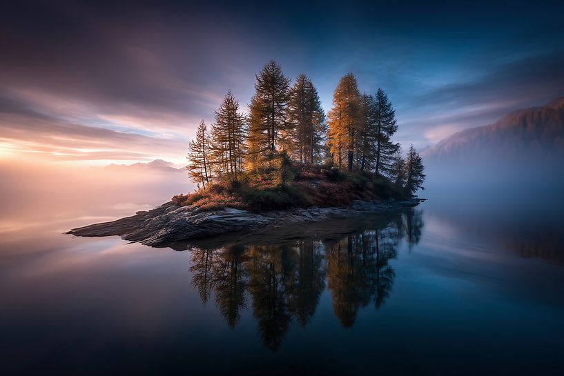 Delicate glow far away by fernlichtsicht