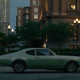 Amerikaanse auto in Boston Oldsmobile 442 van Charley Aimée