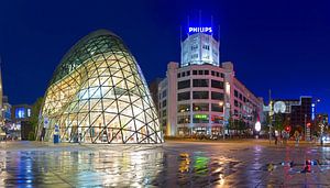 Panorama de Blob en Lichttoren Eindhoven 2/2 van Anton de Zeeuw