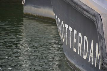 Schip Rotterdamse haven van Marieke van der Hoek-Vijfvinkel