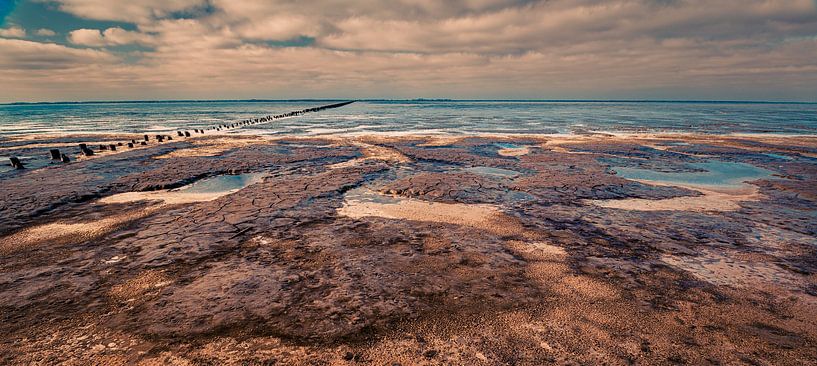 mudflats near wierum by peterheinspictures