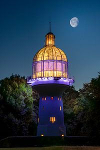 Der Solinger Lichterturm bei Nacht