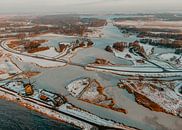 Das Twiske Wintererholungsgebiet Naturgebiet Drohnenfoto Niederlande im Schnee von Mike Helsloot Miniaturansicht
