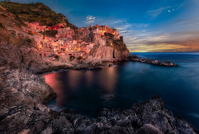 Zonsondergang in Cinque Terre van Roy Poots