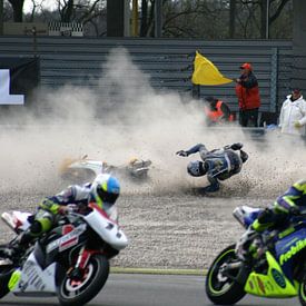 Motor crash op TT Assen tijdens de Paasraces ongeluk van noeky1980 photography